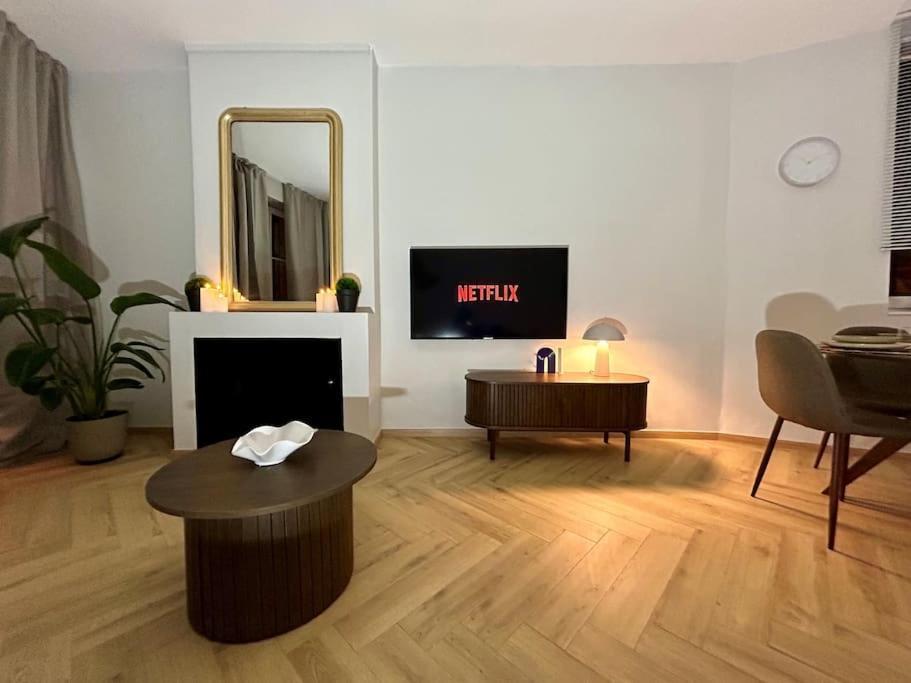 Hotel Metz Mon Amour, Un Sejour A 200M De La Cathedrale ! Classe 3 Etoiles ! ภายนอก รูปภาพ